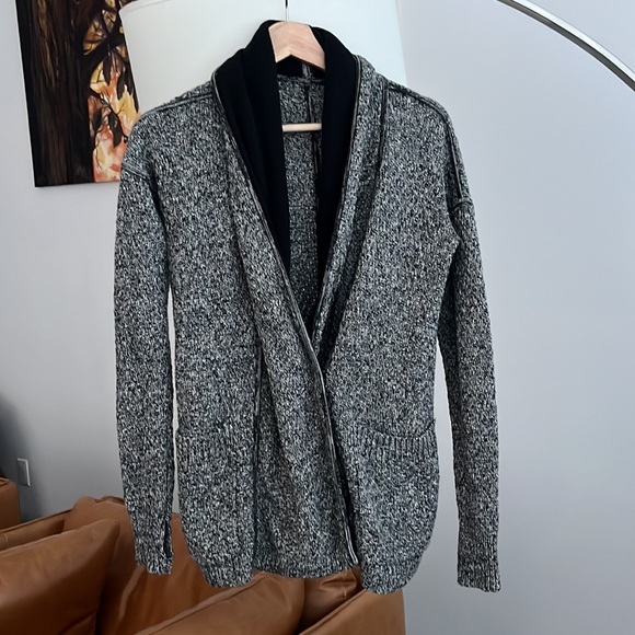 Lululemon Post Practice Cardigan - Picture 3 of 6